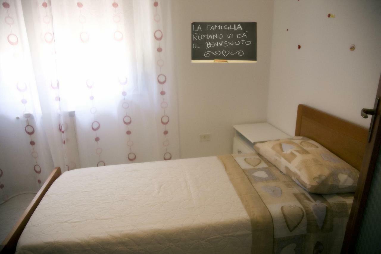 Casa Vacanza "Romano" Пимонте Екстериор снимка