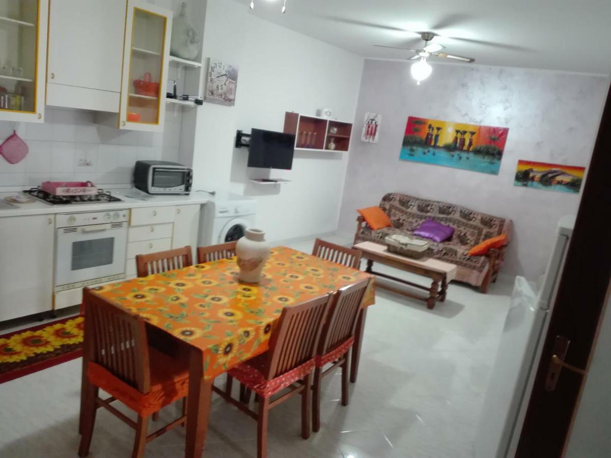 Casa Vacanza "Romano" Пимонте Екстериор снимка